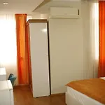 Oezhan 3* Antalya