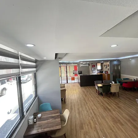 Oezhan Hotel Antalya