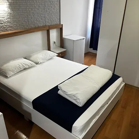 Oezhan 3* Antalya