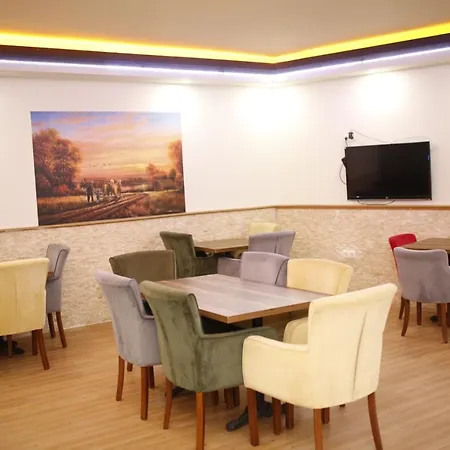 Oezhan 3* Antalya